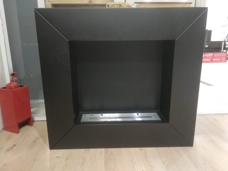 Биокамин в металлическом портале Firezo Kvadro